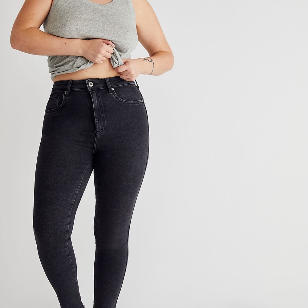 Free People- We The Free Raw High-Rise Jegging